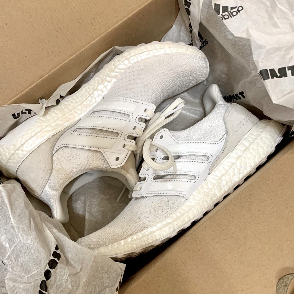 Adidas Ultraboost DNA size 8.5 Sneakers 👟👟